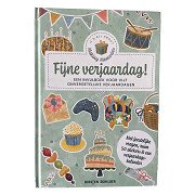 Happy Birthday Fill-in Book For Five Unforgettable Birthdays