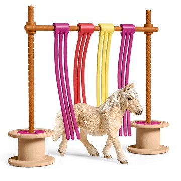 schleich HORSE CLUB Pony Agility Gate with Streamers 42484