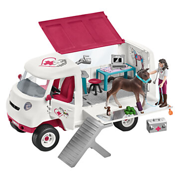 schleich HORSE CLUB Mobile Vet with Hannover Foal 42439