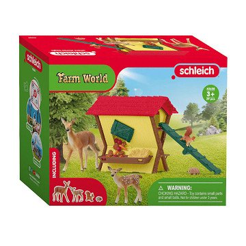 Schleich FARM WORLD Feeding the Forest Animals 42658