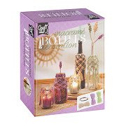 Makramee-Flaschen mit Blumen dekorieren