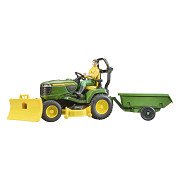 Bruder Bworld John Deere Aufsitzmäher mit Anhänger und Gärtner 1:16