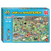 Jan van Haasteren Jigsaw Puzzle Junior The Petting Zoo, 360 pcs.
