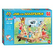 Jan van Haasteren Jigsaw Puzzle Junior - The Sand Pit, 240pcs.