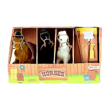 Pferdestall mit 3 Pferden