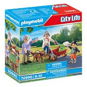Playmobil City Life Grandparents with Grandchildren - 70990
