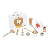 Trixie Wooden Doctor's Set, 8 pieces.