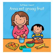 Anna eet graag fruit