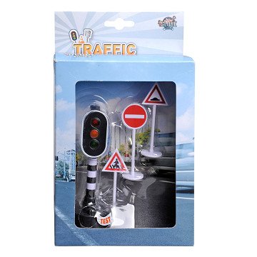 Ampel mit Verkehrszeichen
