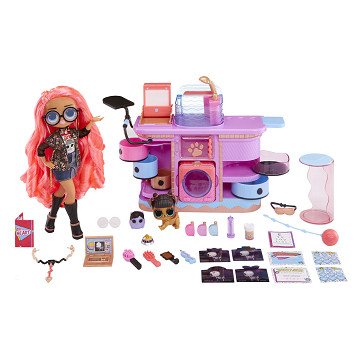 LOL. Surprise OMG I AM Fashion Doll - Rescue Vet Set