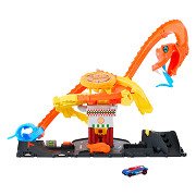 Hot Wheels City Snake & Pizza Shop Playset