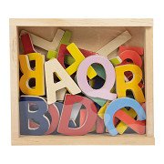 Small Foot – Magnetbuchstaben aus Holz, Farbe, 37 Stück.