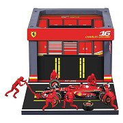 Burago Ferrari Pit Pass met Charles Leclerc - 1:43