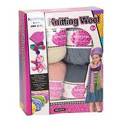 Knitting Set 4 Balls