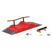 Finger-Skateboard mit Stunt-Trail