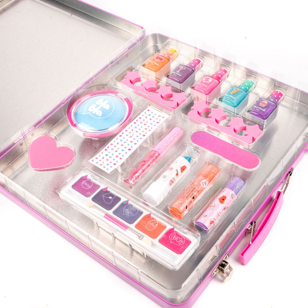 Afwijken geest samenwerken Create It! Make-up Set in Luxury Suitcase | Thimble Toys