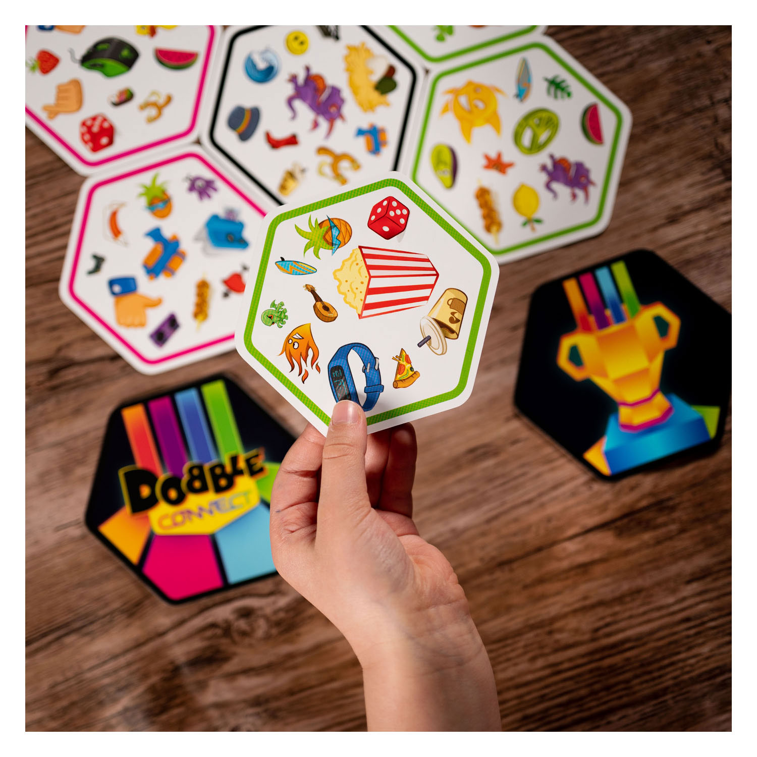 Dobble Connect Card Game
